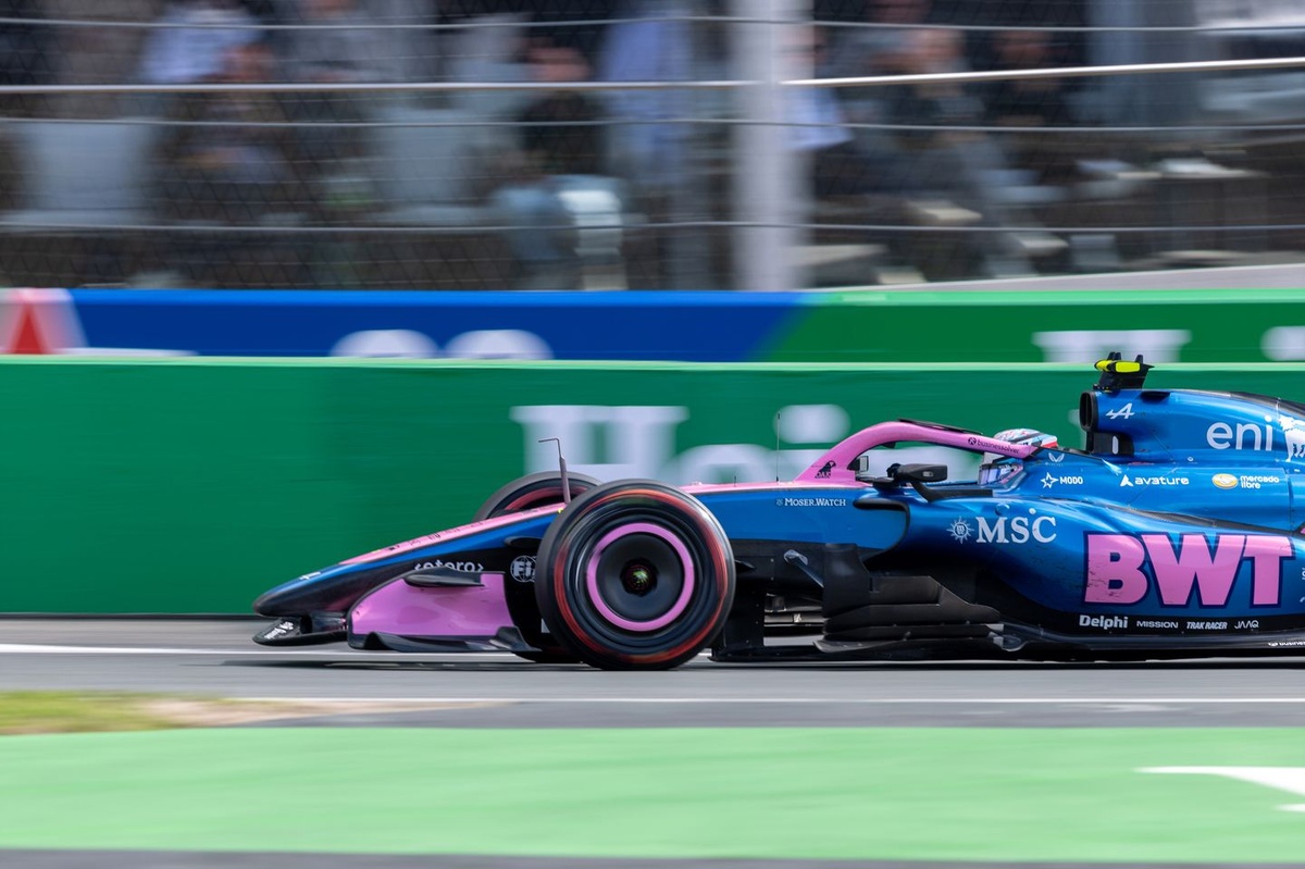 FIA ответила на обвинения в расизме из-за штрафа Колапинто