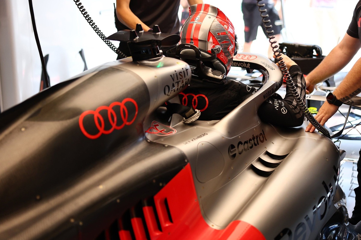 Audi заморозит мотор до конца дебютного сезона в Ф-1