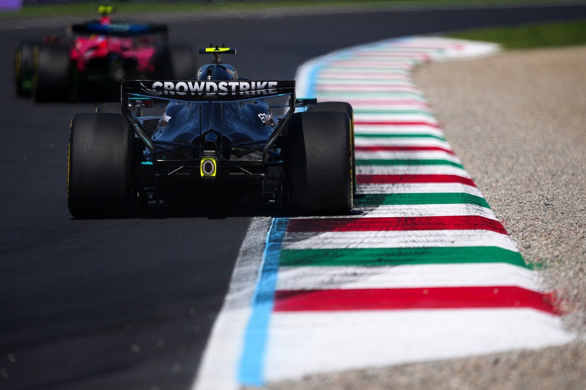 Mercedes и Ferrari на грани — битва на Монце обещает сенсацию
