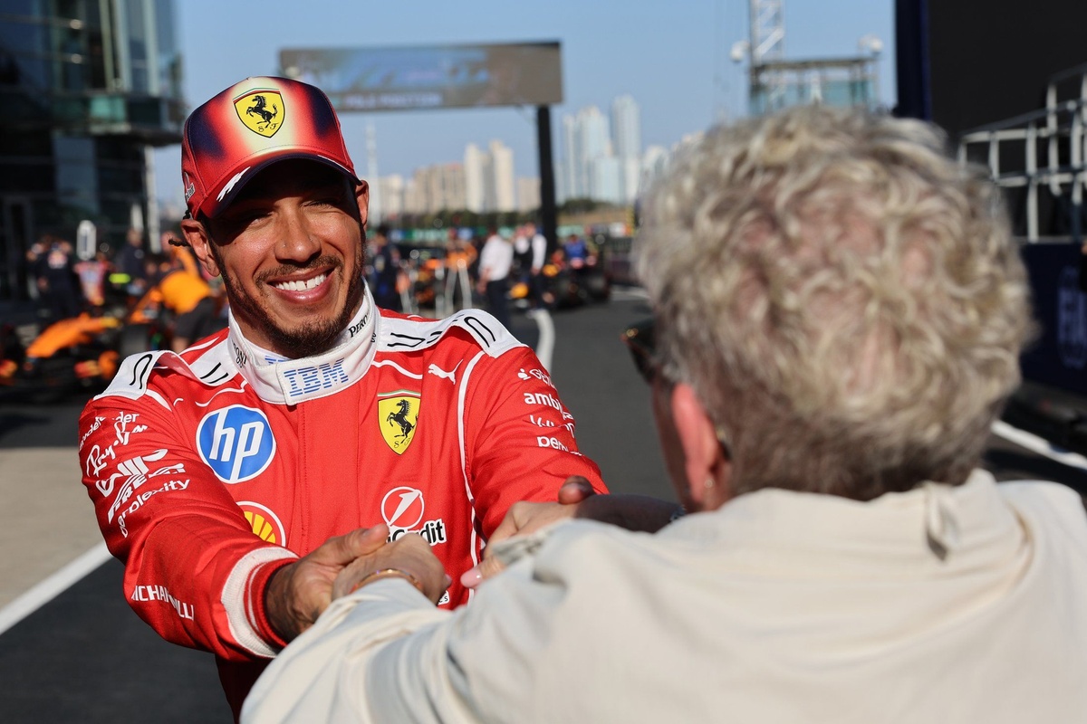 Хэмилтон не скрывает восторга перед домашней гонкой Ferrari