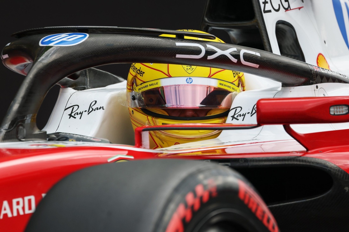 Хэмилтон публично покаялся за наезд на Ferrari